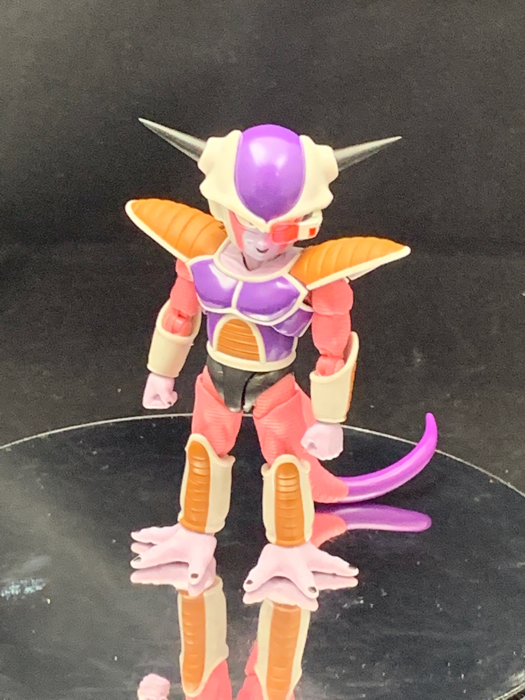 반다이 S.H.Figuarts 드래곤볼Z 프리더 & 프리더 포드