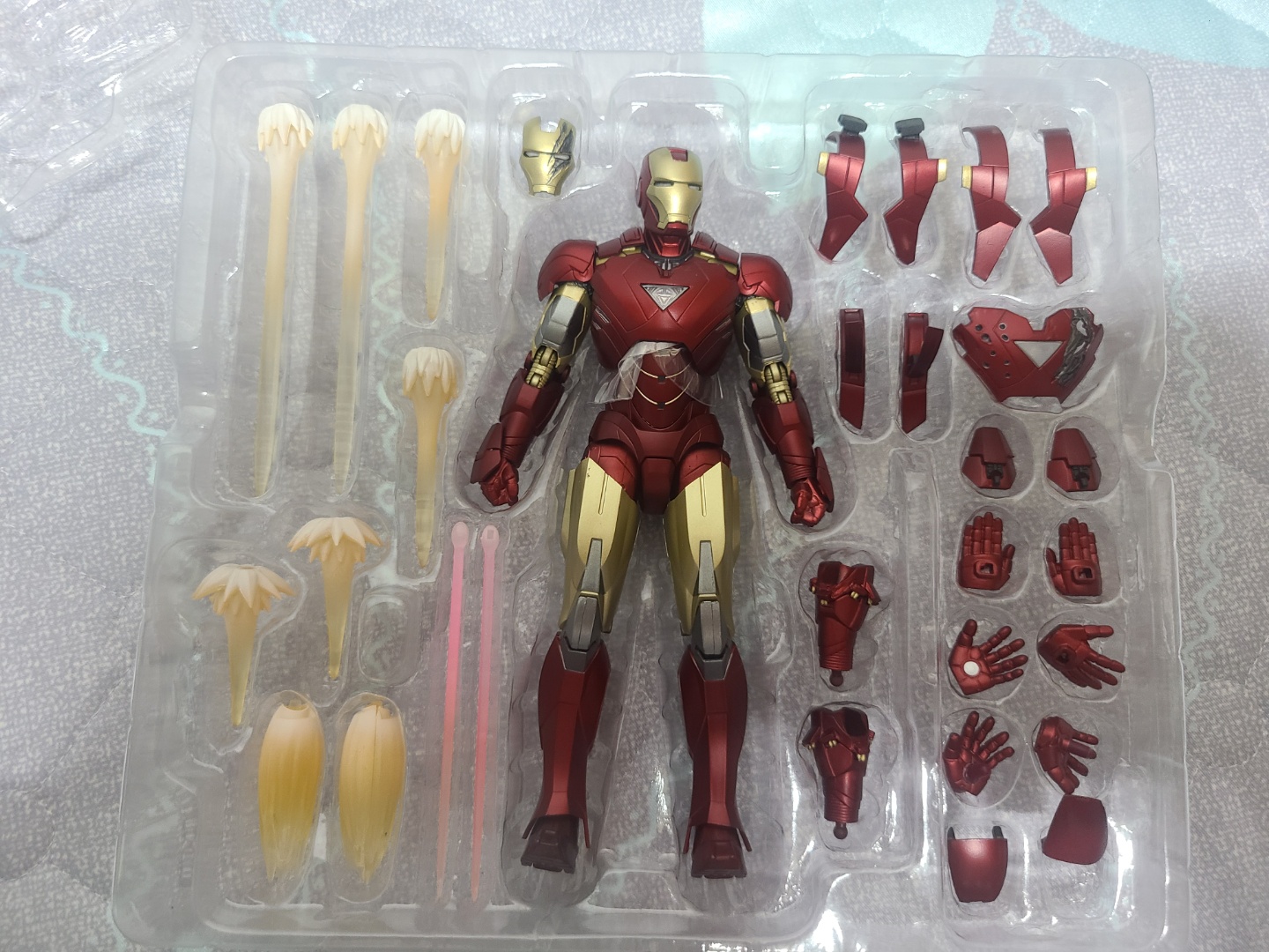 shf 아이언맨 마크6 배틀 데미지 에디션이 왔습니다.