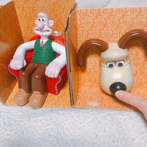 Wallace & Gromit
🔔 Doorbell  🔔