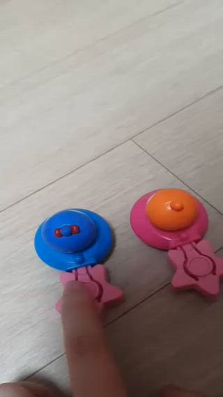 짤랑이 딸랑이 동영상