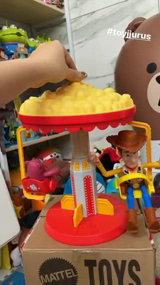 토이스토리 회전목마