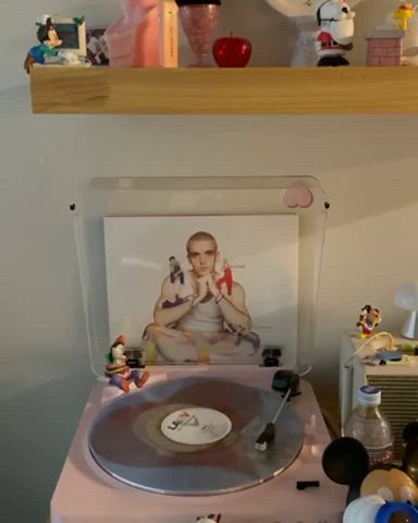 LAUV🤍🤍🤍