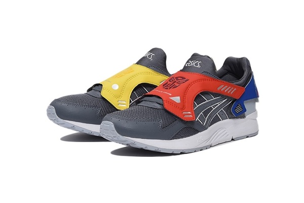 트랜스포머 X ASICS 콜라보 스니커 발매 예정